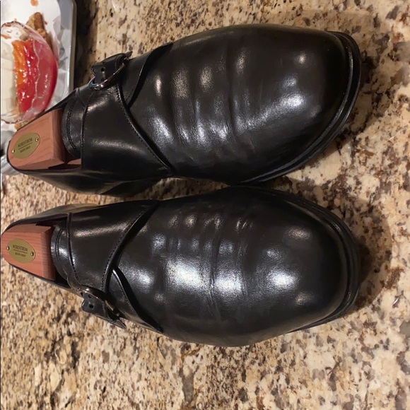 Single monk strap plain toe Ferragamo